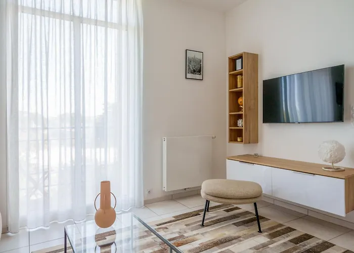 Hyper Centre Vue Bords Loire #confort #luxe